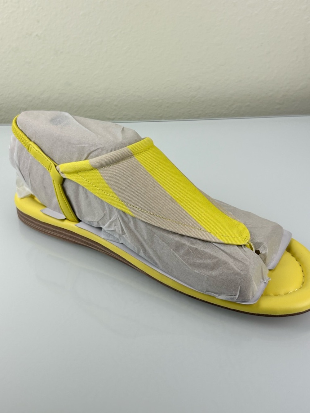 Franco Sarto Jocelyn Sz 11M Bright Neon Yellow Slingback Sandals Open Toe Thong - Picture 11 of 16